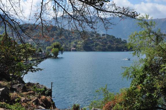 Bela vista do lago Atitlán em San Pedro la Laguna, na Guatemala